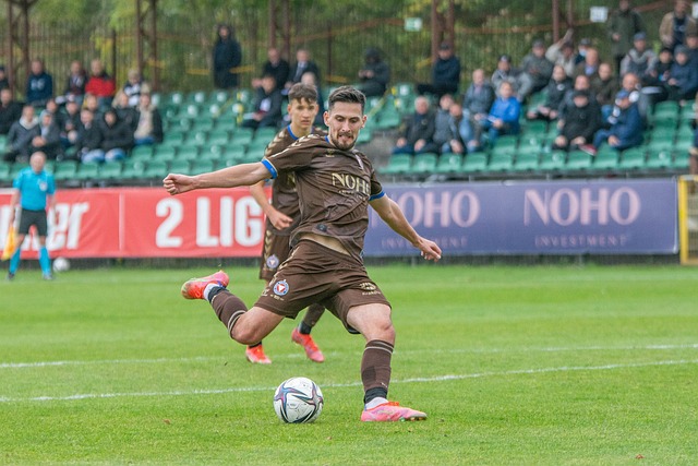 联赛相比 联赛相比